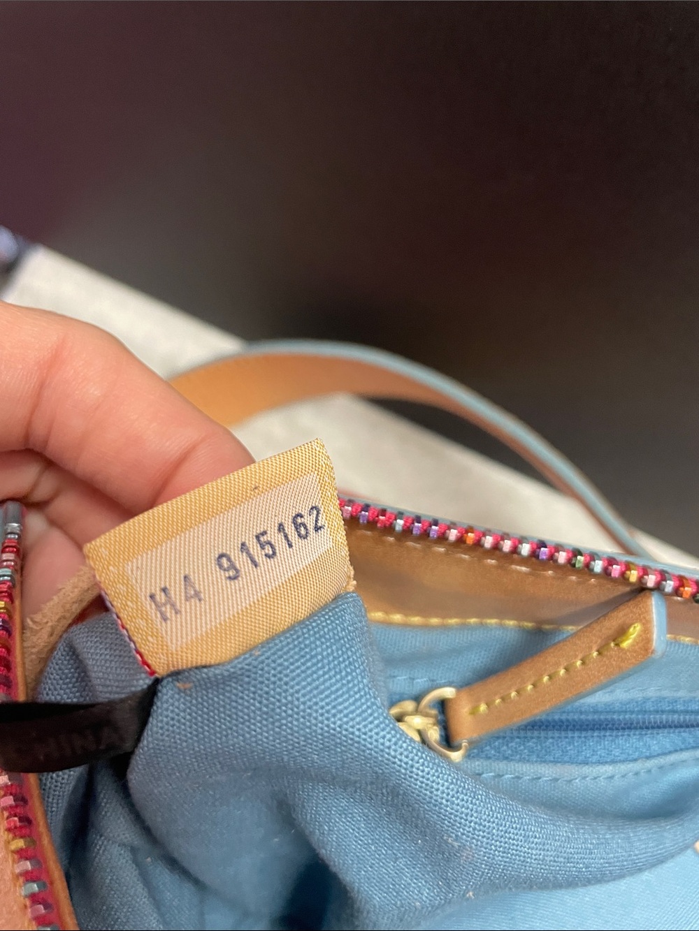 Vintage Dooney & Bourke Rainbow Baguette - Picture 15 of 17